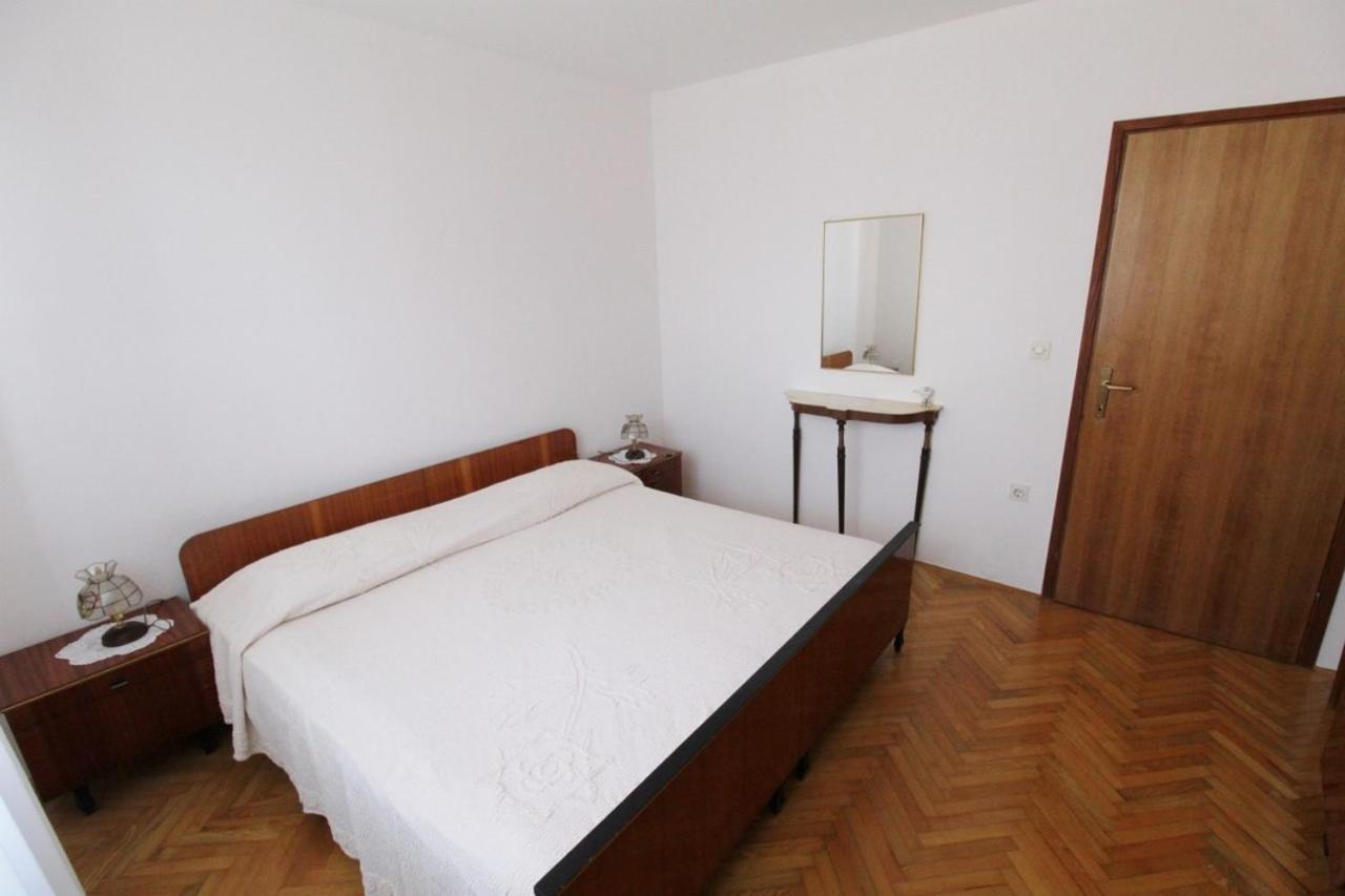 Apartments Marija Савудрія Екстер'єр фото