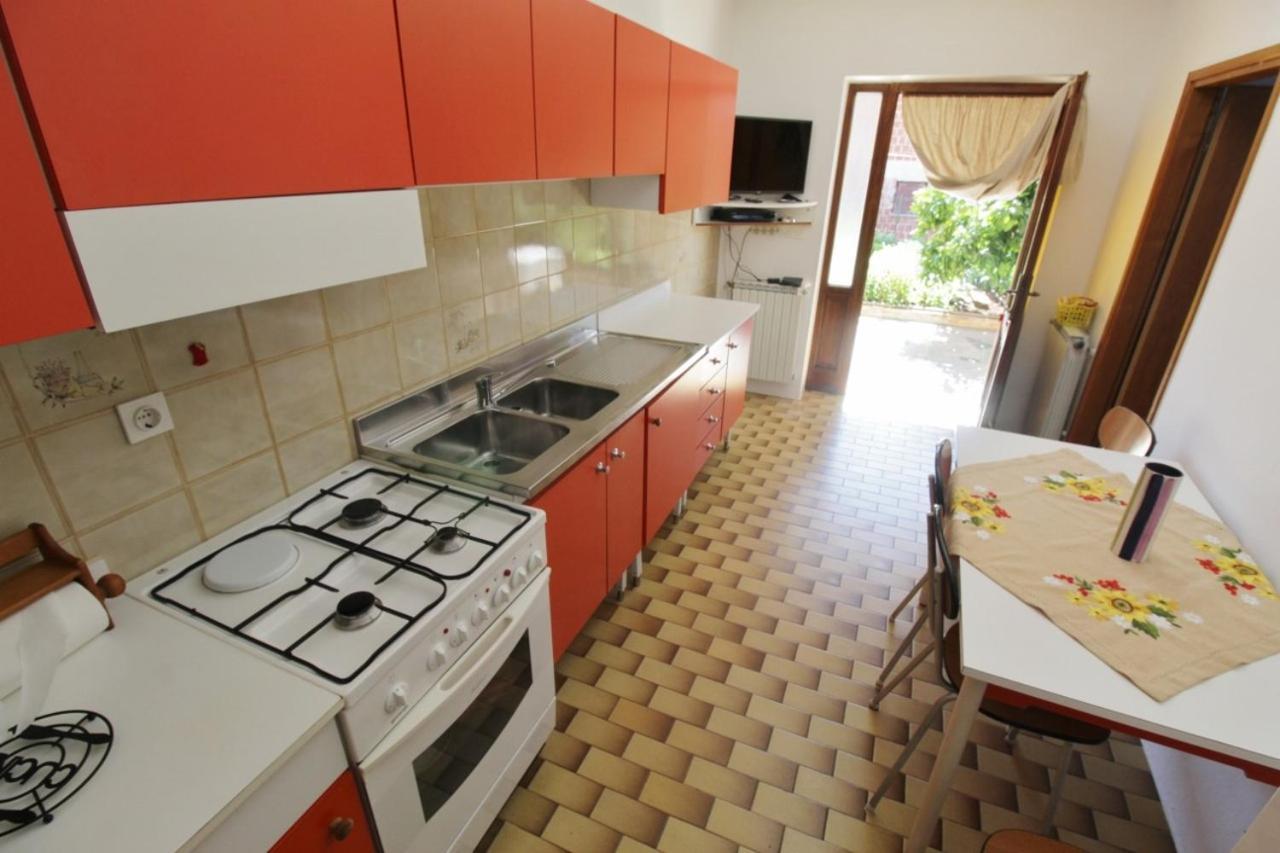 Apartments Marija Савудрія Екстер'єр фото