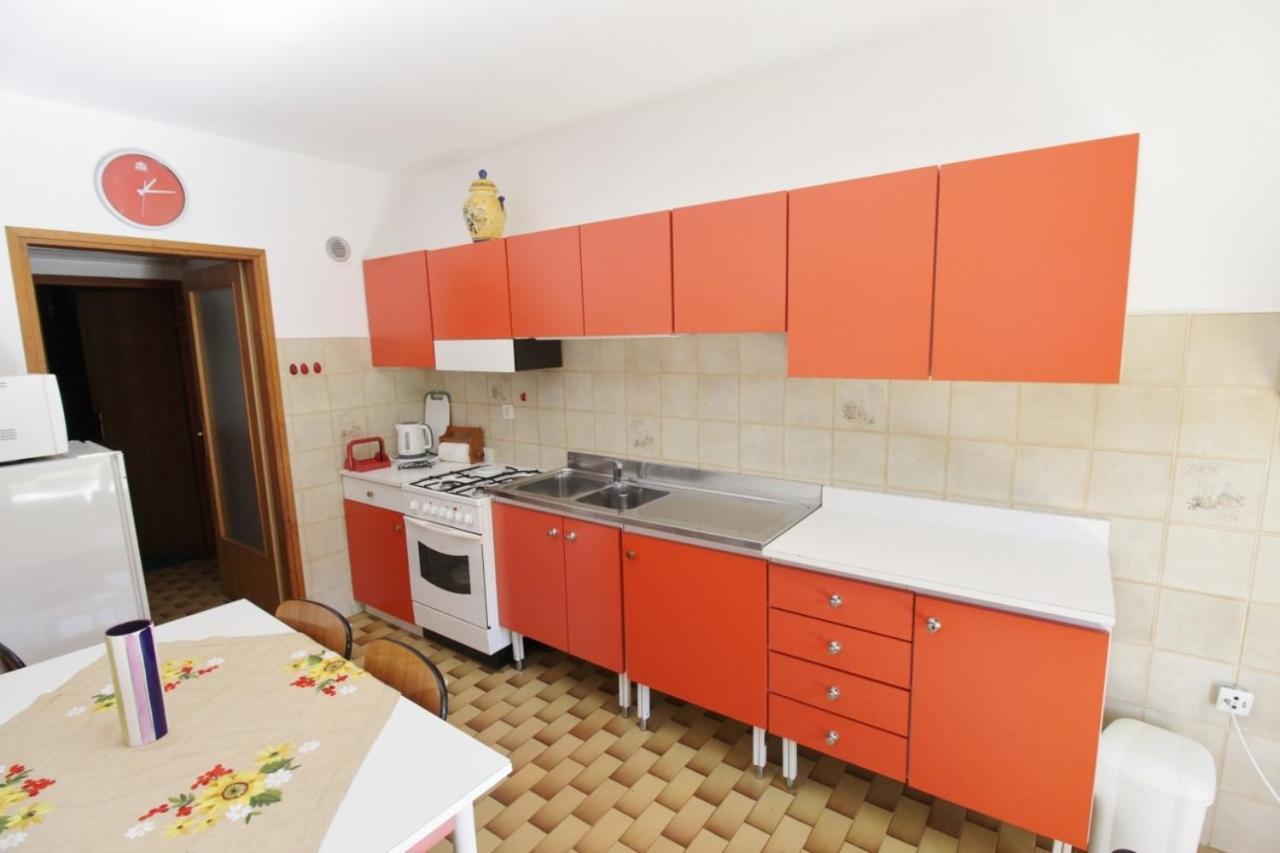 Apartments Marija Савудрія Екстер'єр фото