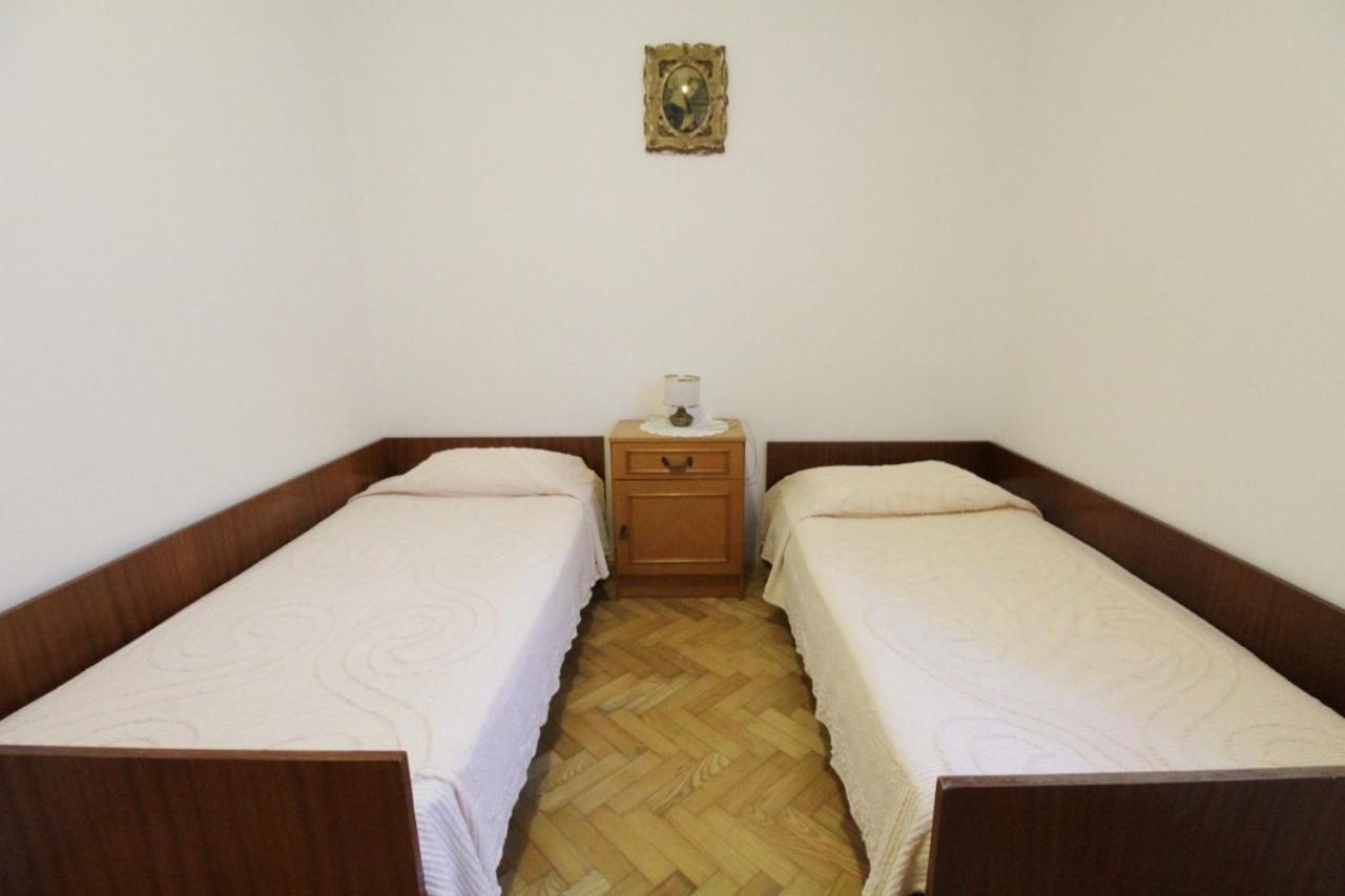 Apartments Marija Савудрія Екстер'єр фото