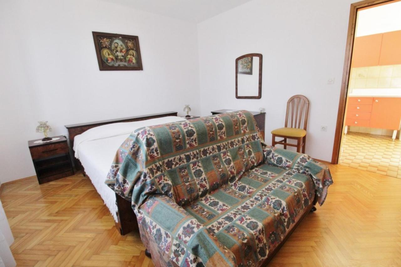 Apartments Marija Савудрія Екстер'єр фото